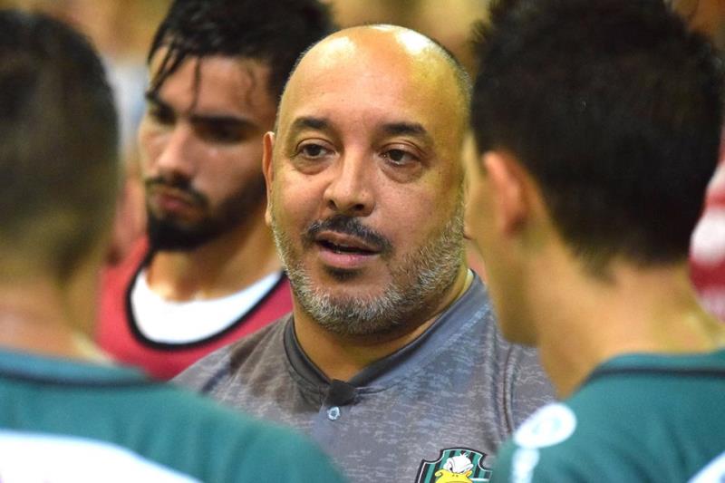 Baiano não é mais técnico do Cresol/Marreco Futsal