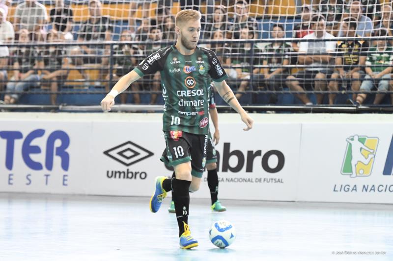 Cresol/Marreco perde em casa para o Cascavel Futsal