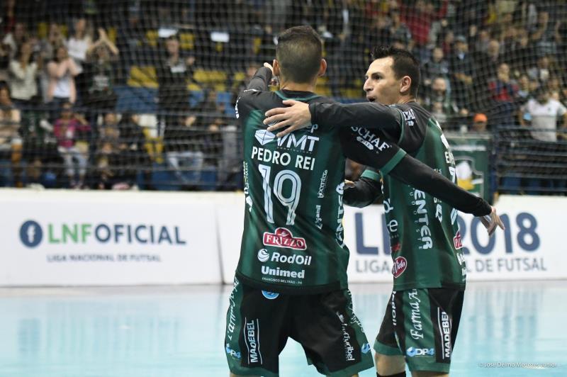 Cresol/Marreco Futsal vence o Clássico das Penas, pela LNF