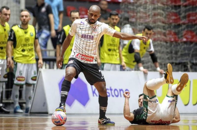 Hoje é dia de lotar o Arrudão para ver Marreco e Corinthians pela Copa do Brasil