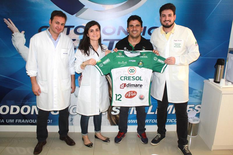 Marreco renova patrocínio com a Ortodontic Center