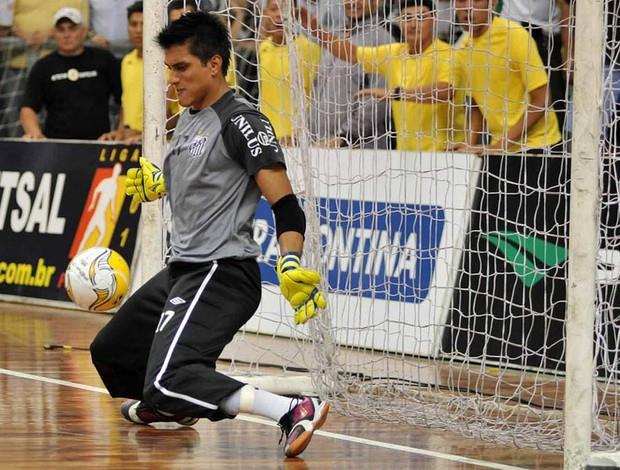 Cresol/Marreco anuncia novo goleiro