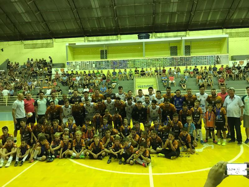 De volta ao futsal brasileiro, Bateria promove jogo beneficente em Palmitos