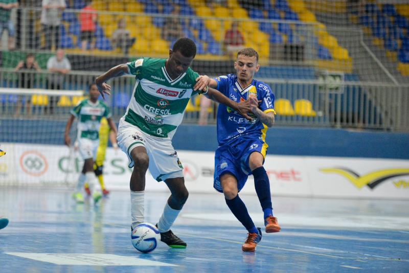 Em jogo disputado e digno de clássico, Marreco e ABF empatam pelo Paranaense SUB-20